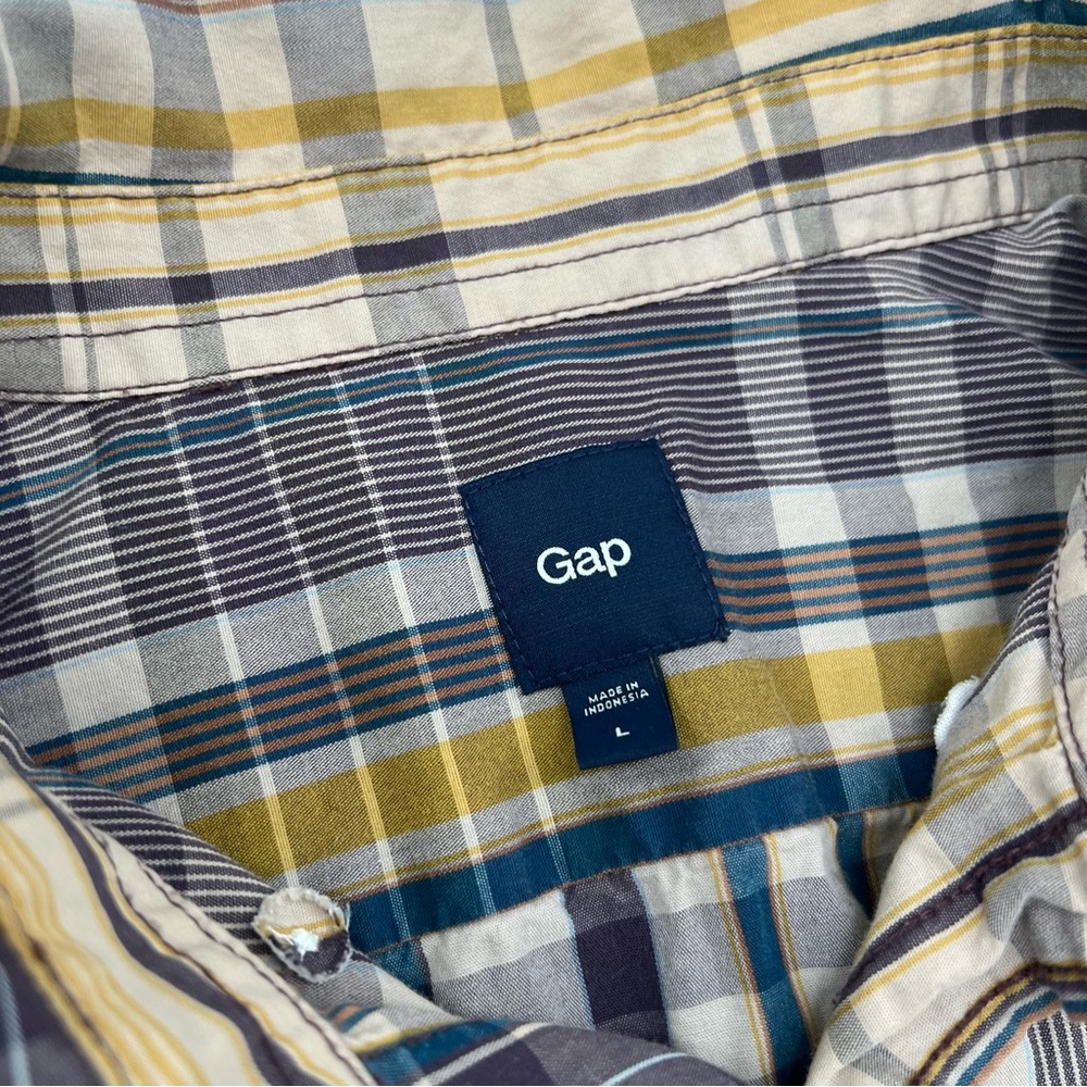 Gap Bundle 2pc Men’s Button Up Collared Shirt Lon… - image 2